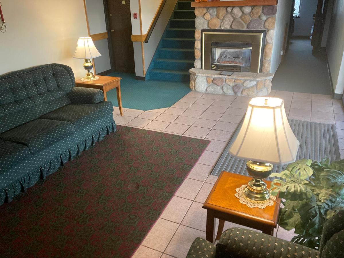 Landmark Motel Clintonville 外观 照片