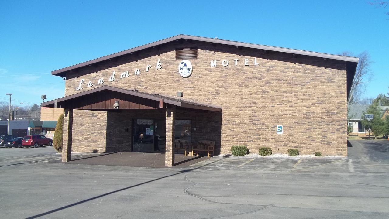 Landmark Motel Clintonville 外观 照片